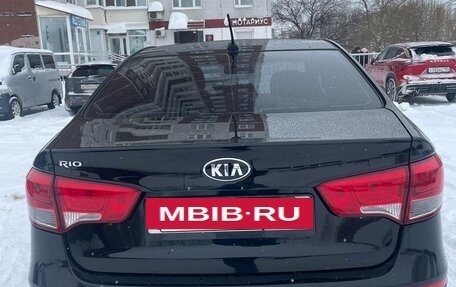 KIA Rio III рестайлинг, 2017 год, 990 000 рублей, 2 фотография