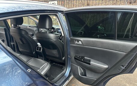 KIA Sportage IV рестайлинг, 2018 год, 2 600 000 рублей, 25 фотография