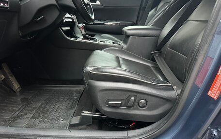 KIA Sportage IV рестайлинг, 2018 год, 2 600 000 рублей, 27 фотография