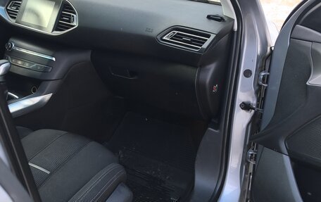 Peugeot 308 II, 2014 год, 950 000 рублей, 21 фотография