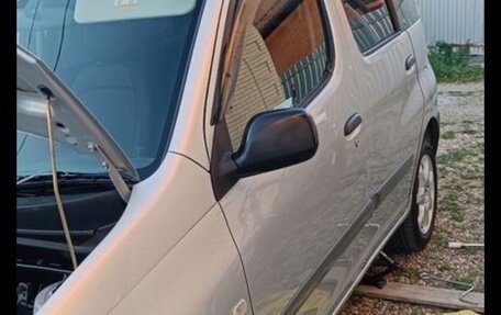 Toyota FunCargo, 2004 год, 620 000 рублей, 6 фотография