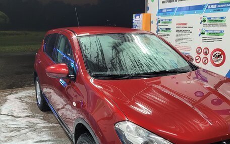 Nissan Qashqai, 2010 год, 850 000 рублей, 2 фотография