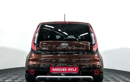 KIA Soul II рестайлинг, 2018 год, 1 617 000 рублей, 6 фотография