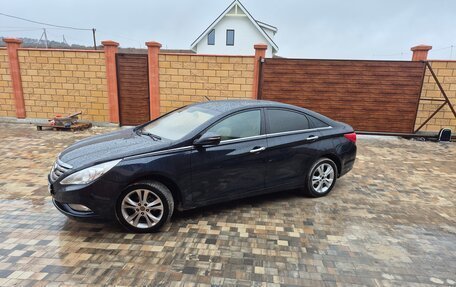 Hyundai Sonata VI, 2010 год, 980 000 рублей, 2 фотография