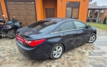 Hyundai Sonata VI, 2010 год, 980 000 рублей, 4 фотография