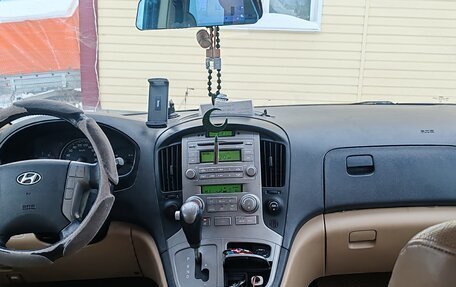 Hyundai Grand Starex Grand Starex I рестайлинг 2, 2011 год, 1 750 000 рублей, 4 фотография