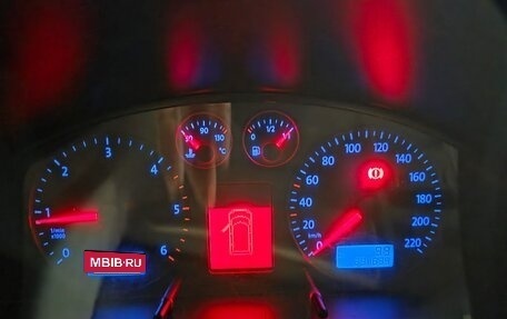 Volkswagen Transporter T5 рестайлинг, 2004 год, 1 150 000 рублей, 6 фотография