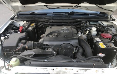 Mitsubishi Pajero Sport II рестайлинг, 2012 год, 1 280 000 рублей, 18 фотография