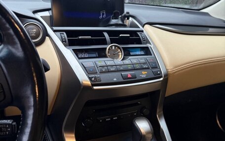 Lexus NX I, 2017 год, 2 600 000 рублей, 5 фотография