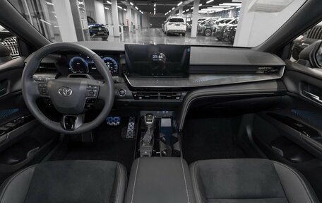 Toyota Camry, 2025 год, 4 400 000 рублей, 8 фотография