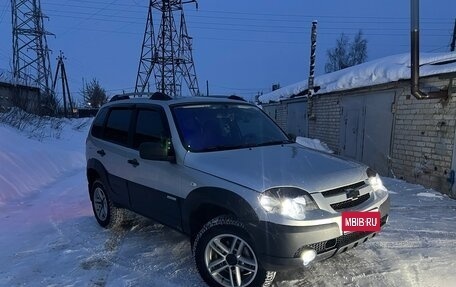 Chevrolet Niva I рестайлинг, 2013 год, 730 000 рублей, 1 фотография