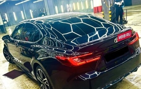 Toyota Camry, 2024 год, 3 750 000 рублей, 2 фотография