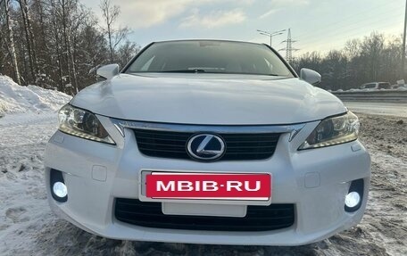 Lexus CT I рестайлинг, 2011 год, 1 450 000 рублей, 7 фотография