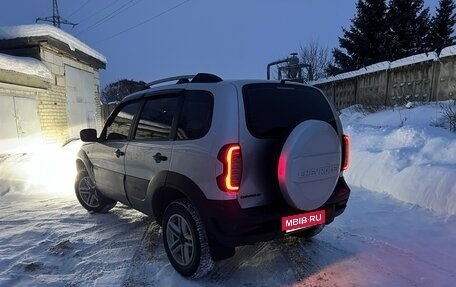 Chevrolet Niva I рестайлинг, 2013 год, 730 000 рублей, 6 фотография