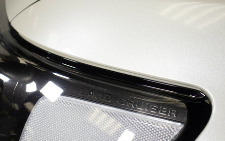 Toyota Land Cruiser 200, 2017 год, 7 498 000 рублей, 29 фотография