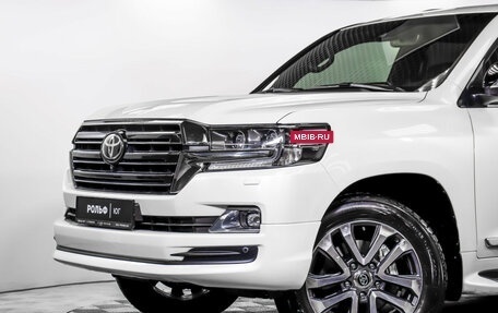 Toyota Land Cruiser 200, 2017 год, 7 498 000 рублей, 28 фотография