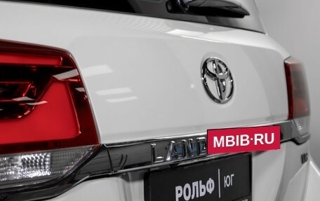 Toyota Land Cruiser 200, 2017 год, 7 498 000 рублей, 31 фотография