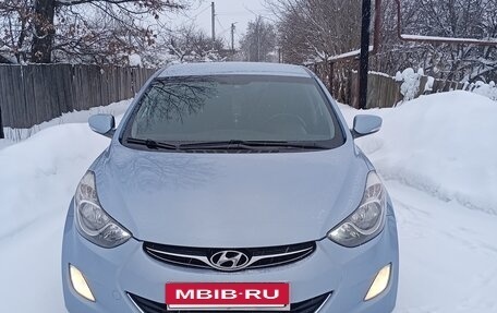 Hyundai Elantra V, 2011 год, 820 000 рублей, 2 фотография