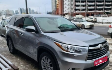 Toyota Highlander III, 2015 год, 3 200 000 рублей, 5 фотография
