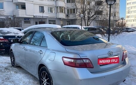 Toyota Camry, 2007 год, 900 000 рублей, 2 фотография