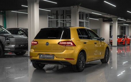 Volkswagen Golf VII, 2018 год, 2 080 000 рублей, 4 фотография