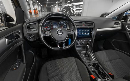 Volkswagen Golf VII, 2018 год, 2 080 000 рублей, 7 фотография