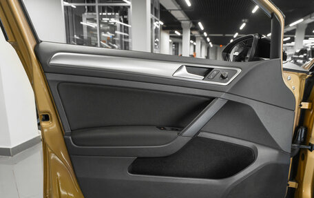 Volkswagen Golf VII, 2018 год, 2 080 000 рублей, 18 фотография