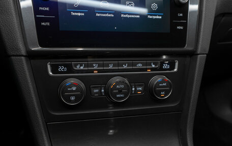 Volkswagen Golf VII, 2018 год, 2 080 000 рублей, 17 фотография