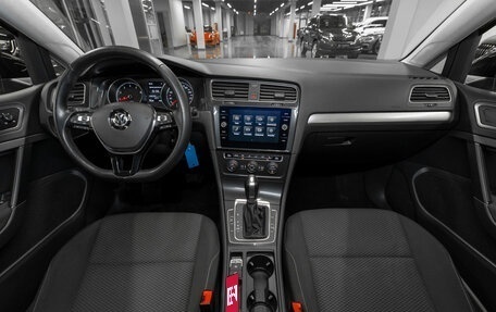 Volkswagen Golf VII, 2018 год, 2 080 000 рублей, 8 фотография