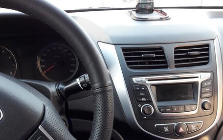 Hyundai Solaris II рестайлинг, 2015 год, 999 000 рублей, 4 фотография