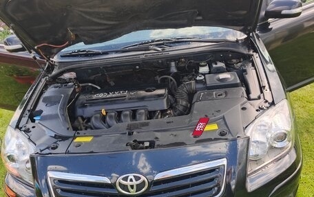 Toyota Avensis III рестайлинг, 2007 год, 700 000 рублей, 12 фотография