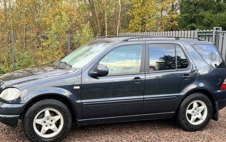 Mercedes-Benz M-Класс, 1998 год, 600 000 рублей, 3 фотография