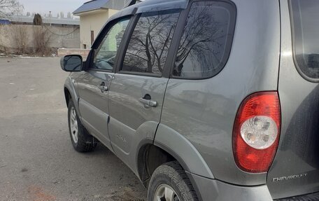 Chevrolet Niva I рестайлинг, 2011 год, 525 000 рублей, 3 фотография