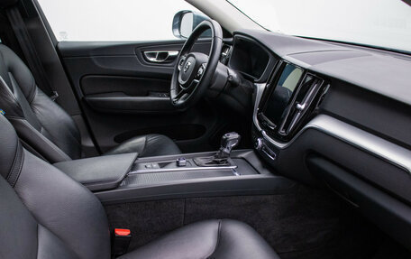 Volvo XC60 II, 2018 год, 3 577 000 рублей, 9 фотография