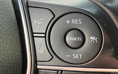 Toyota Camry, 2019 год, 2 600 000 рублей, 10 фотография