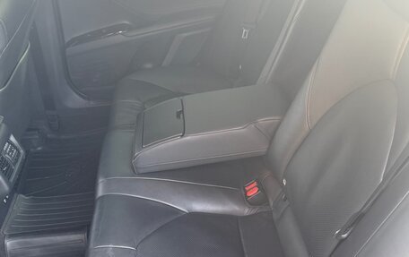 Toyota Camry, 2019 год, 2 600 000 рублей, 18 фотография