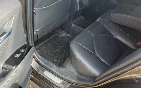 Toyota Camry, 2019 год, 2 600 000 рублей, 19 фотография