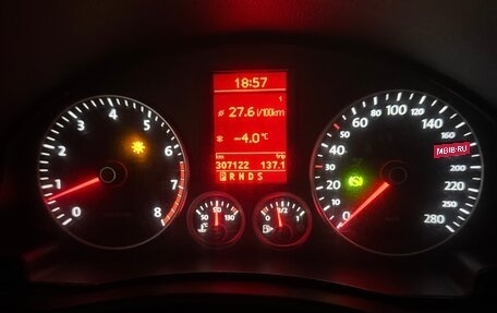 Volkswagen Scirocco III рестайлинг, 2009 год, 1 050 000 рублей, 2 фотография