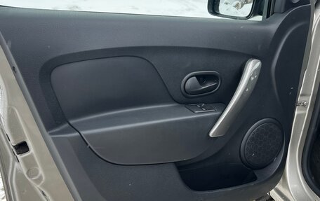 Renault Sandero II рестайлинг, 2021 год, 1 230 000 рублей, 16 фотография