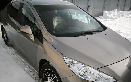 Peugeot 408 I рестайлинг, 2014 год, 695 000 рублей, 2 фотография
