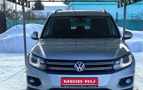 Volkswagen Tiguan I, 2015 год, 1 800 000 рублей, 3 фотография