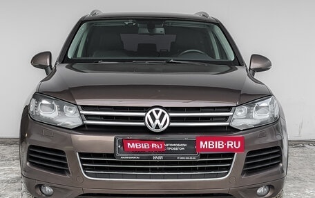 Volkswagen Touareg III, 2011 год, 1 800 000 рублей, 2 фотография