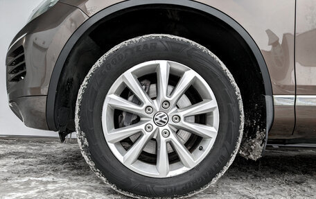 Volkswagen Touareg III, 2011 год, 1 800 000 рублей, 18 фотография