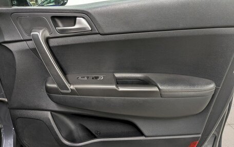 KIA Sportage IV рестайлинг, 2019 год, 2 250 000 рублей, 18 фотография