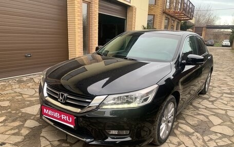 Honda Accord IX рестайлинг, 2013 год, 1 435 000 рублей, 1 фотография