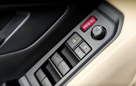 Toyota Land Cruiser, 2022 год, 10 500 000 рублей, 21 фотография