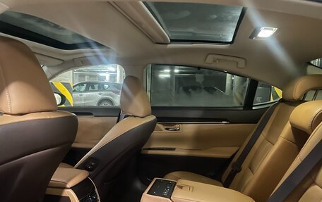 Lexus ES VII, 2017 год, 2 890 000 рублей, 8 фотография