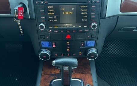 Volkswagen Touareg III, 2004 год, 629 000 рублей, 10 фотография