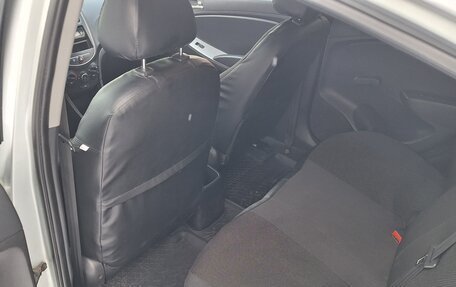 Hyundai Solaris II рестайлинг, 2014 год, 917 000 рублей, 29 фотография