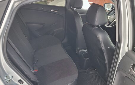 Hyundai Solaris II рестайлинг, 2014 год, 917 000 рублей, 28 фотография